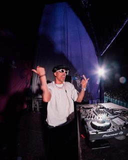 A #canetrock025 la música no s’atura, @mondjofficial ho té clar, que la festa no pari!