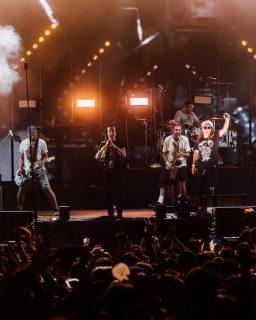 Gràcies @buhosoficial i @electricadharma per fer-nos emocionar una vegada més! Un homenatge a la història i la força de la cultura catalana ✊ Llarga vida #canetrock025