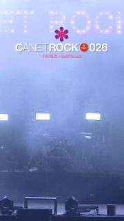 20 anys amb la millor actiud! Fent-nos cantar fins a quedar sense veu!🦉