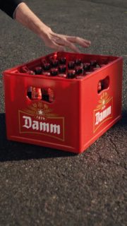 Els nostres amics d’@estrelladamm han muntat la festa del segle i mig. Nosaltres no ens la perdrem! 🙊