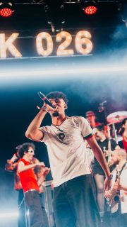 Les versions del cançoner català més virals del moment han arribat al #canetrock026 de la mà de @naim.smaili 🐌