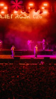 Que per sempre ens seguim veient @thetyets ✨ Tenir-vos al #canetrock026 és la millor manera de celebrar la vida!